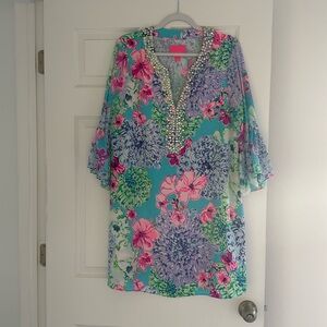 Lilly Pulitzer dress w/beading. Goes to knee.